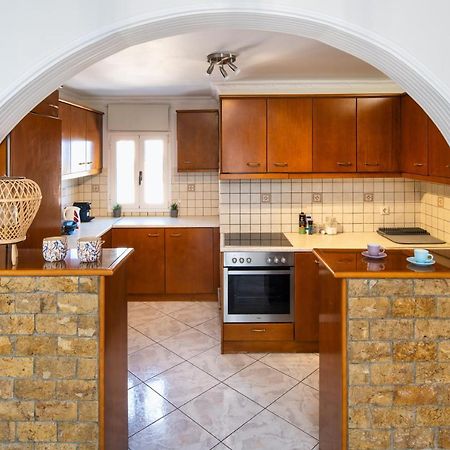 Modern 2 Bed Apartment In Downtown Of Fira Zewnętrze zdjęcie