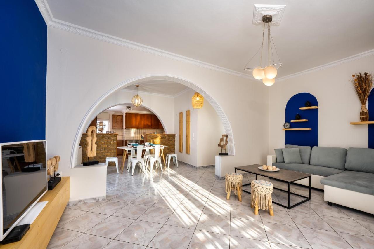 Modern 2 Bed Apartment In Downtown Of Fira Zewnętrze zdjęcie